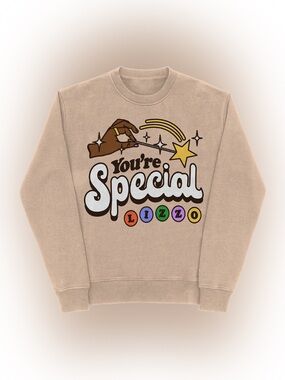 LIZZO Sasha Be Fluting You're Special Homecoming Crewneck Tan Sweatshirt Large